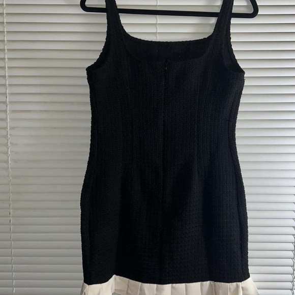 Black Sleeveless Tweed Dress with pleated hem.  Estimated Size S.  Brand new. - Picture 7 of 8